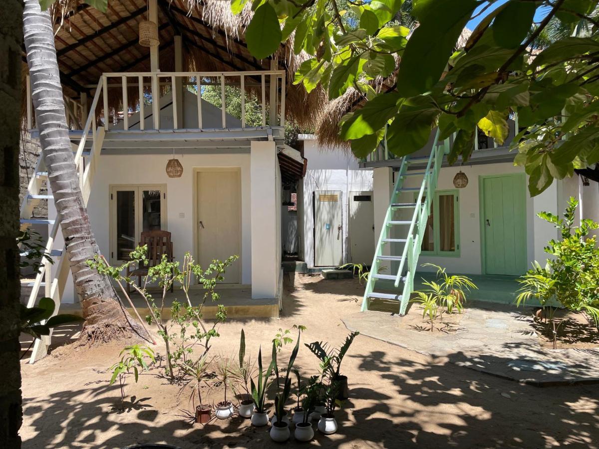 Banana Surf House Hotel Arugam Bay Exterior photo
