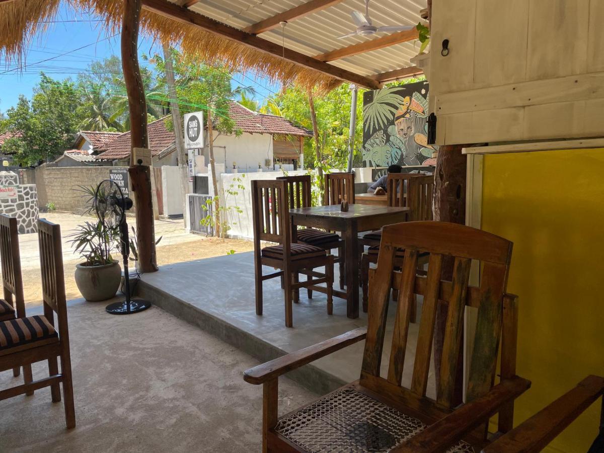 Banana Surf House Hotel Arugam Bay Exterior photo