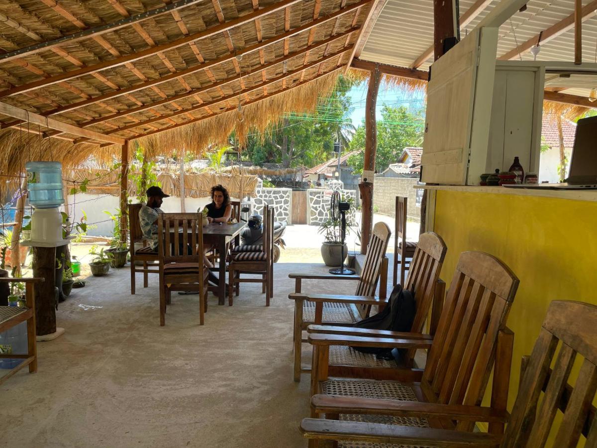 Banana Surf House Hotel Arugam Bay Exterior photo
